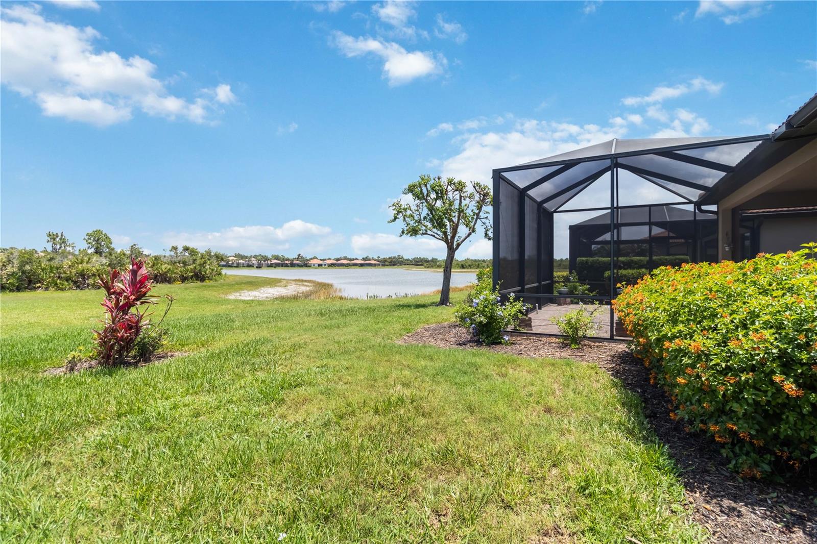 Image 41 of 74 For 10618 Corkwood Court