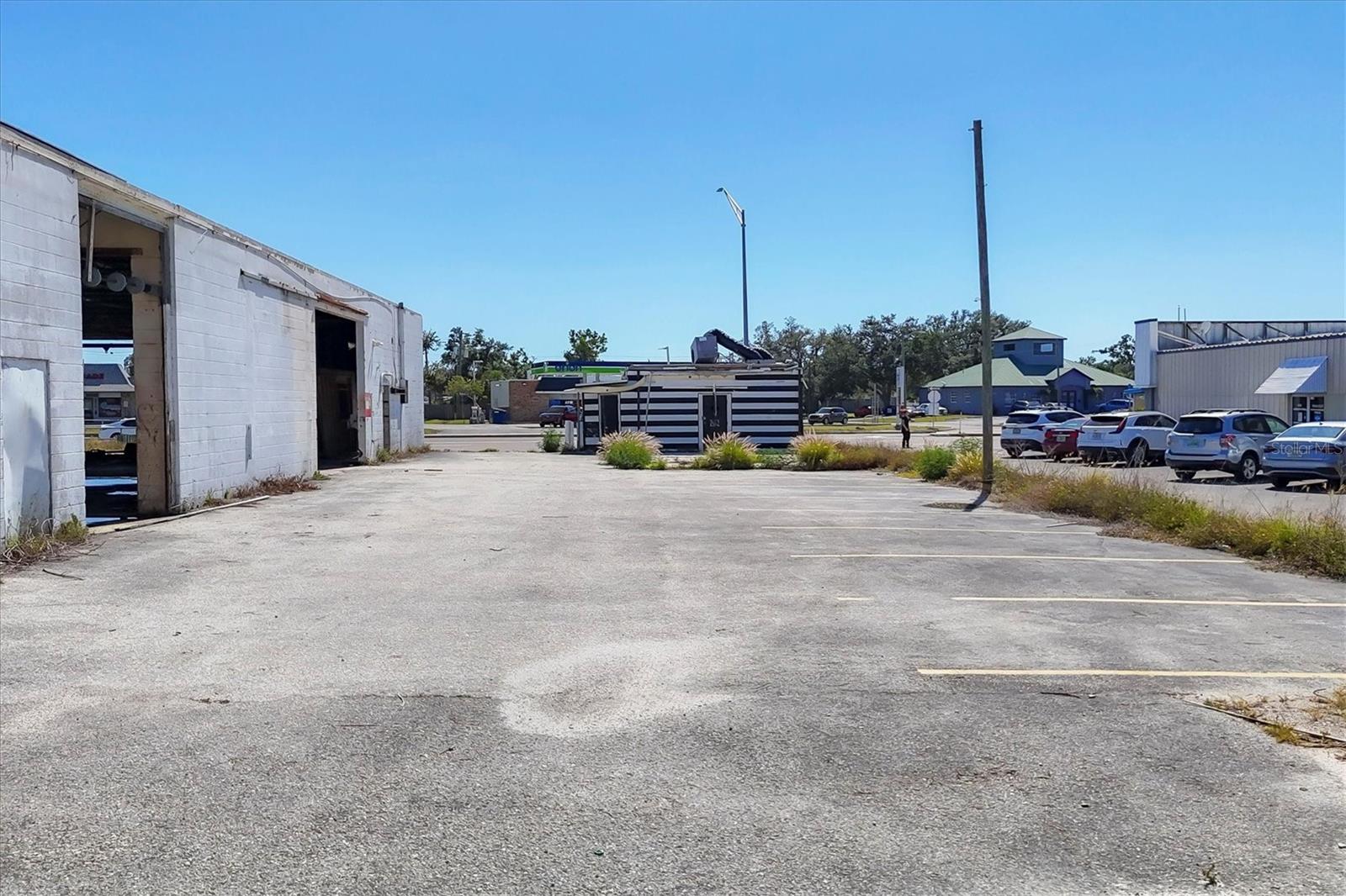 Image 19 of 45 For 2225 Tamiami Tr S