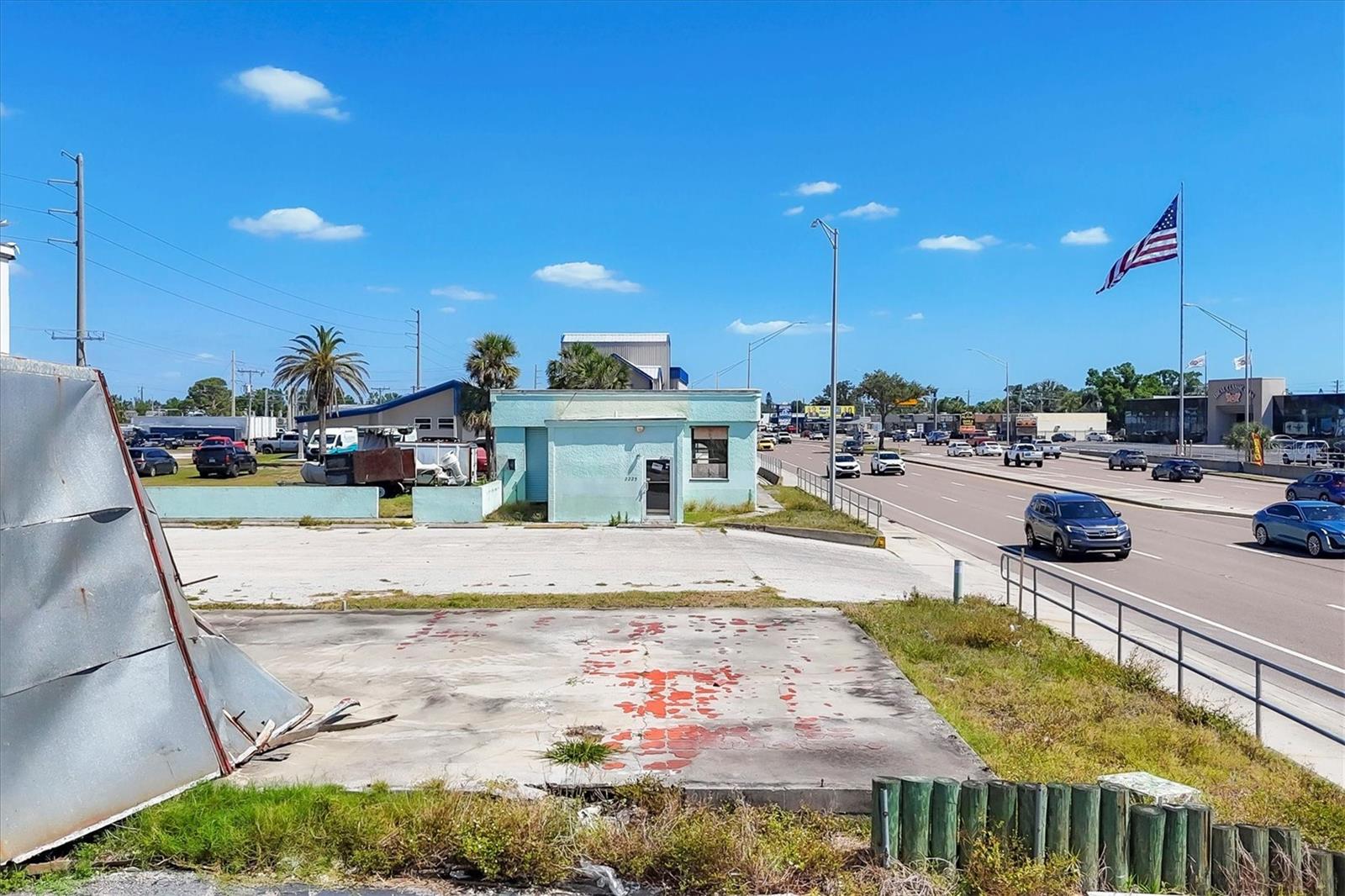 Image 21 of 45 For 2225 Tamiami Tr S
