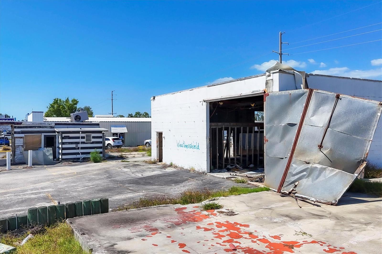 Image 23 of 45 For 2225 Tamiami Tr S