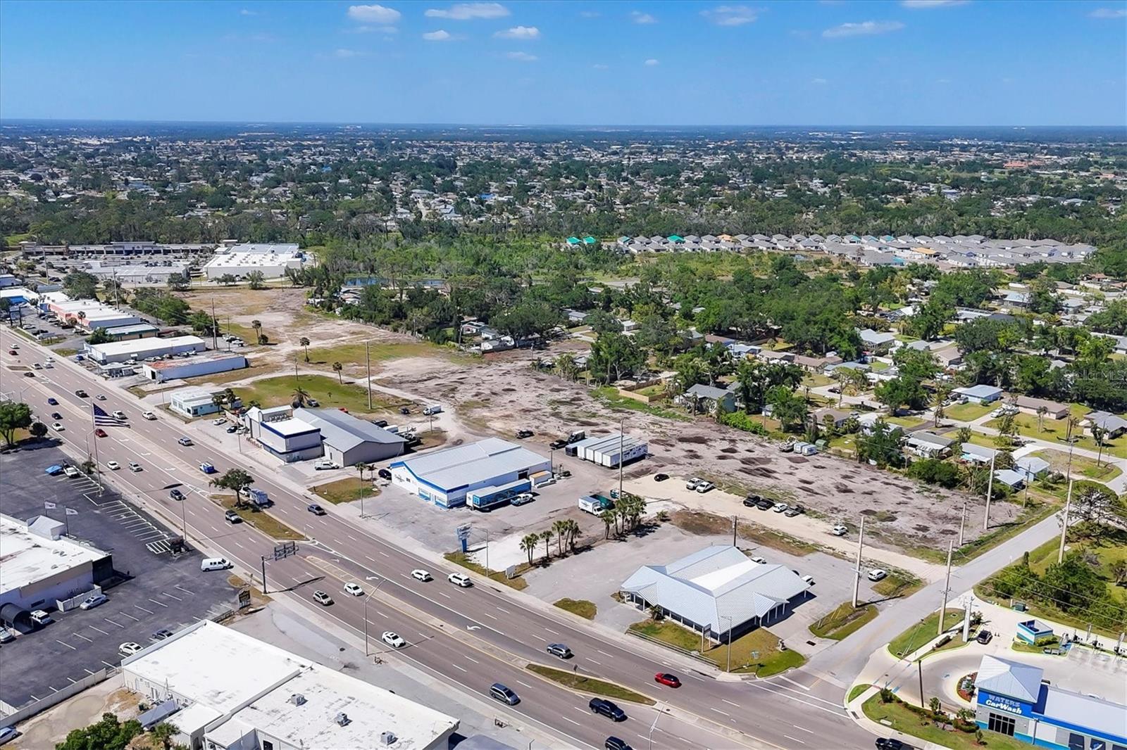 Image 4 of 45 For 2225 Tamiami Tr S