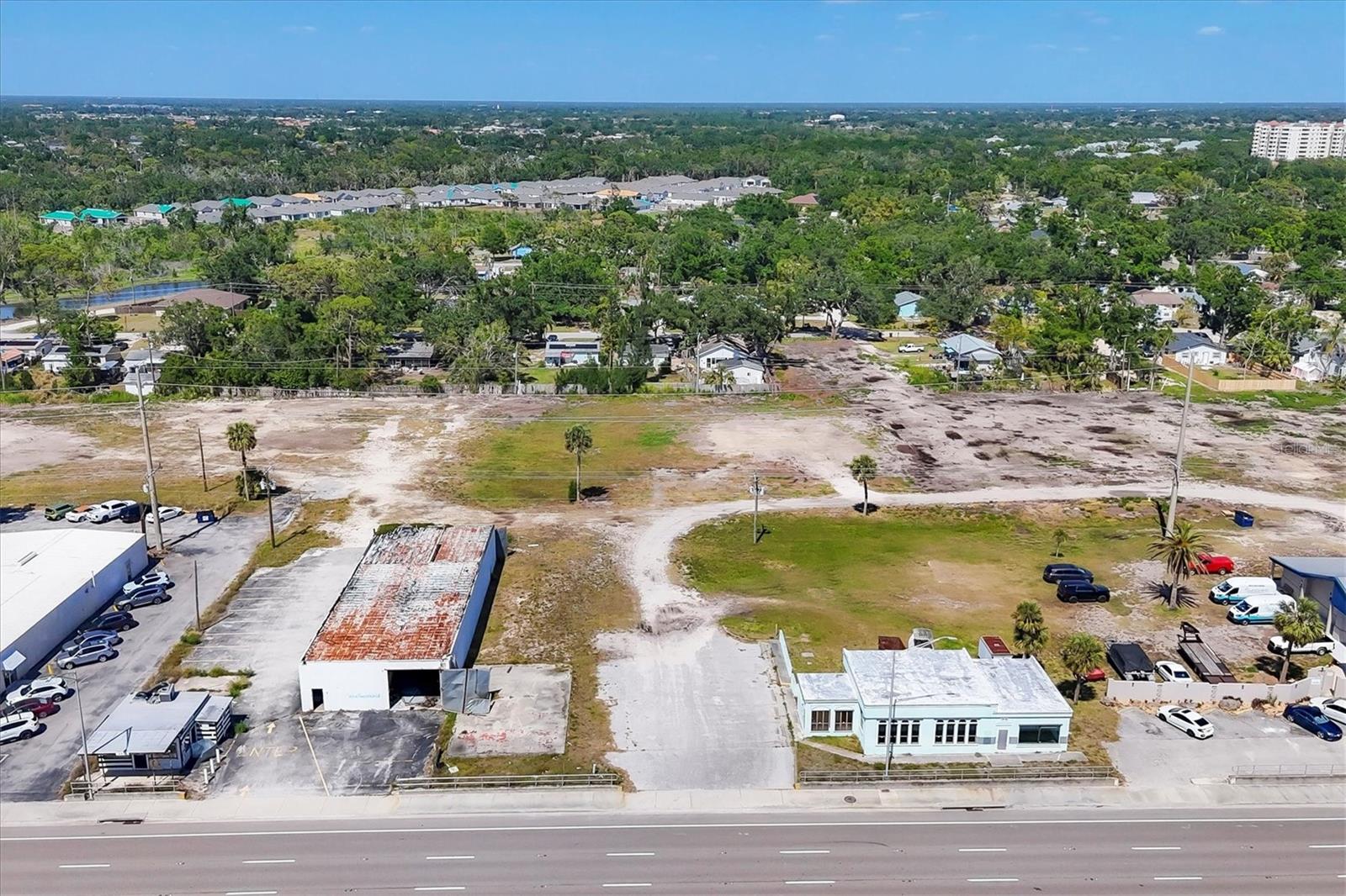 Image 6 of 45 For 2225 Tamiami Tr S