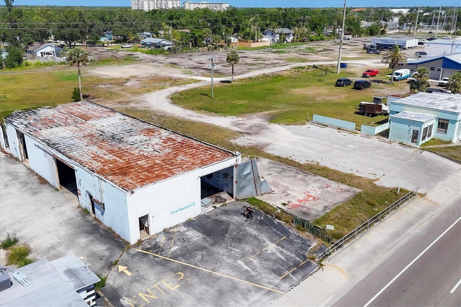 Image 8 of 45 For 2225 Tamiami Tr S