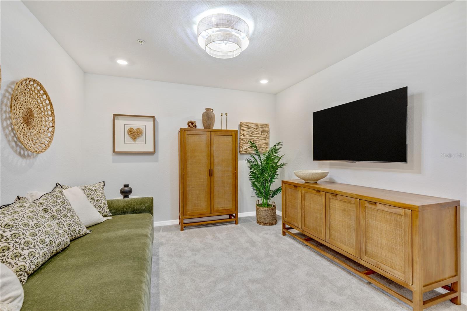 Image 24 of 91 For 17440 Opal Sand Drive 202