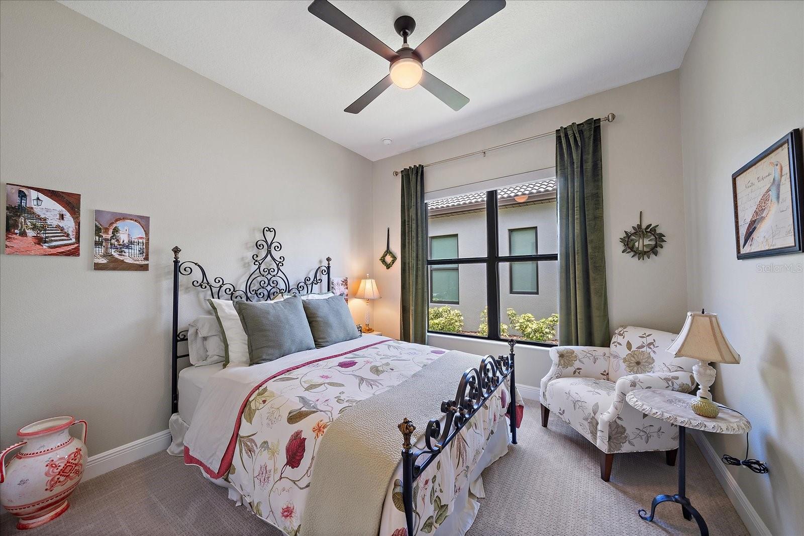 Image 15 of 38 For 284 Bocelli Dr.