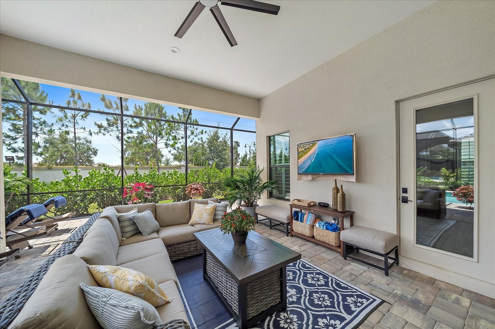 Image 29 of 38 For 284 Bocelli Dr.