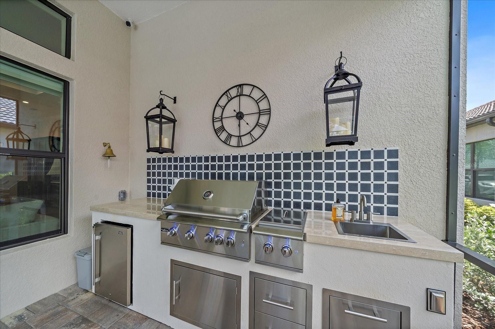 Image 7 of 38 For 284 Bocelli Dr.