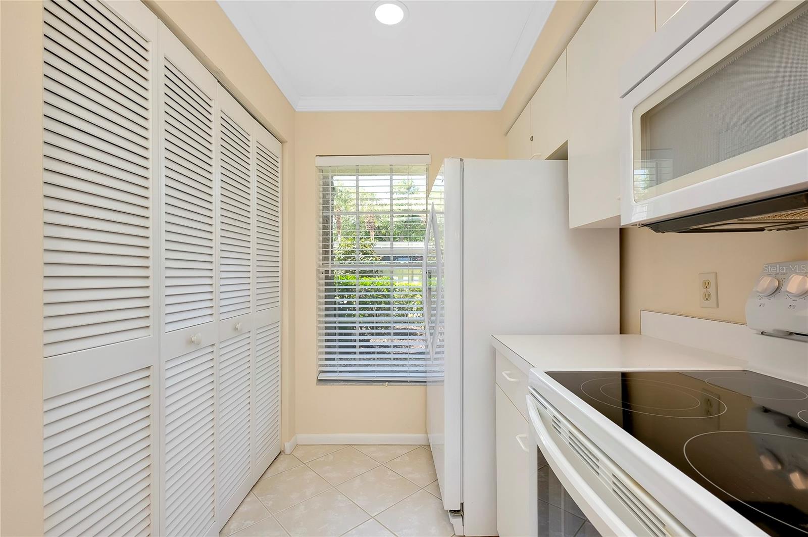 Image 8 of 53 For 1018 Wexford Boulevard 1018