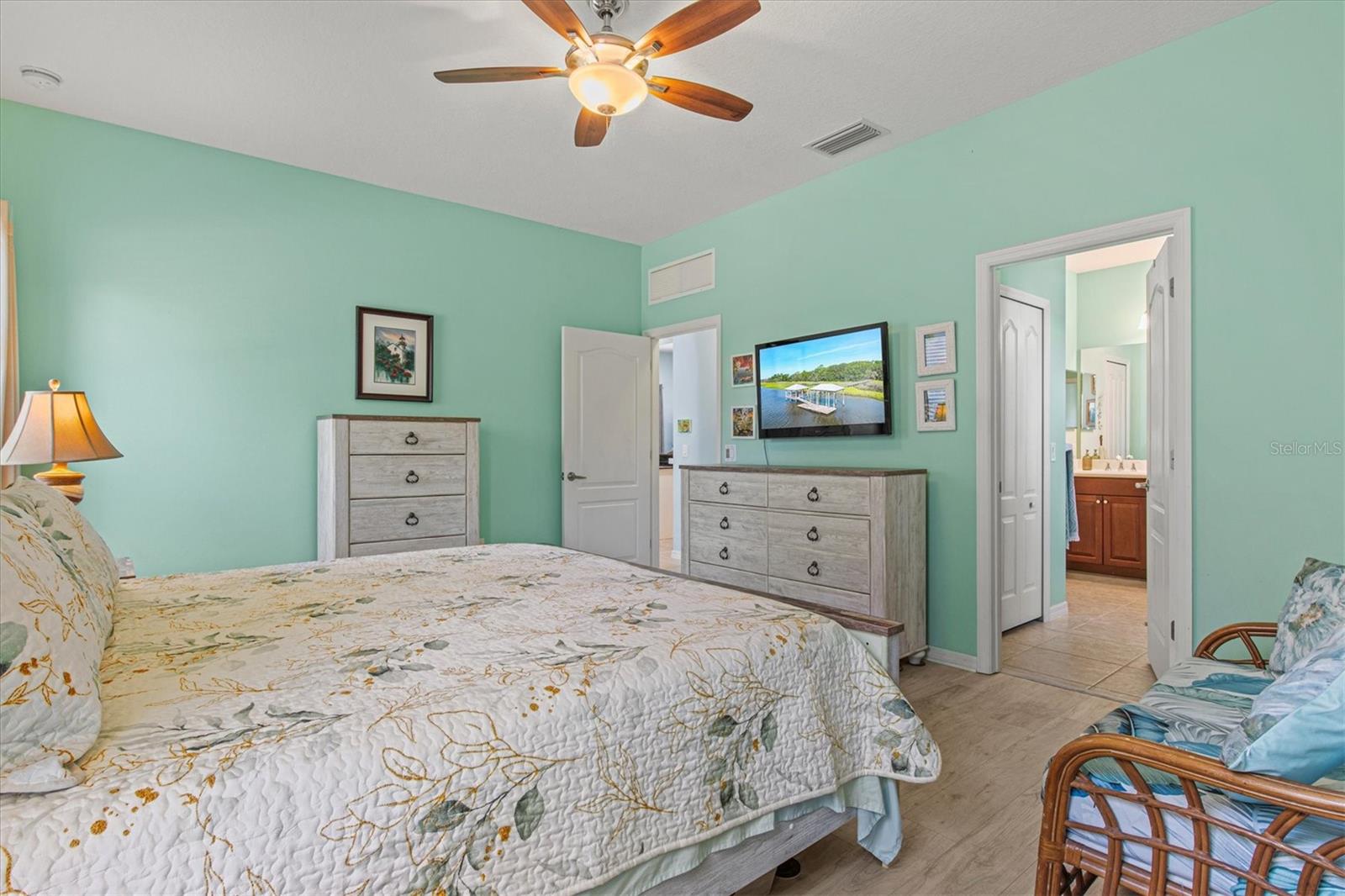 Image 19 of 100 For 12478 Sagewood Drive