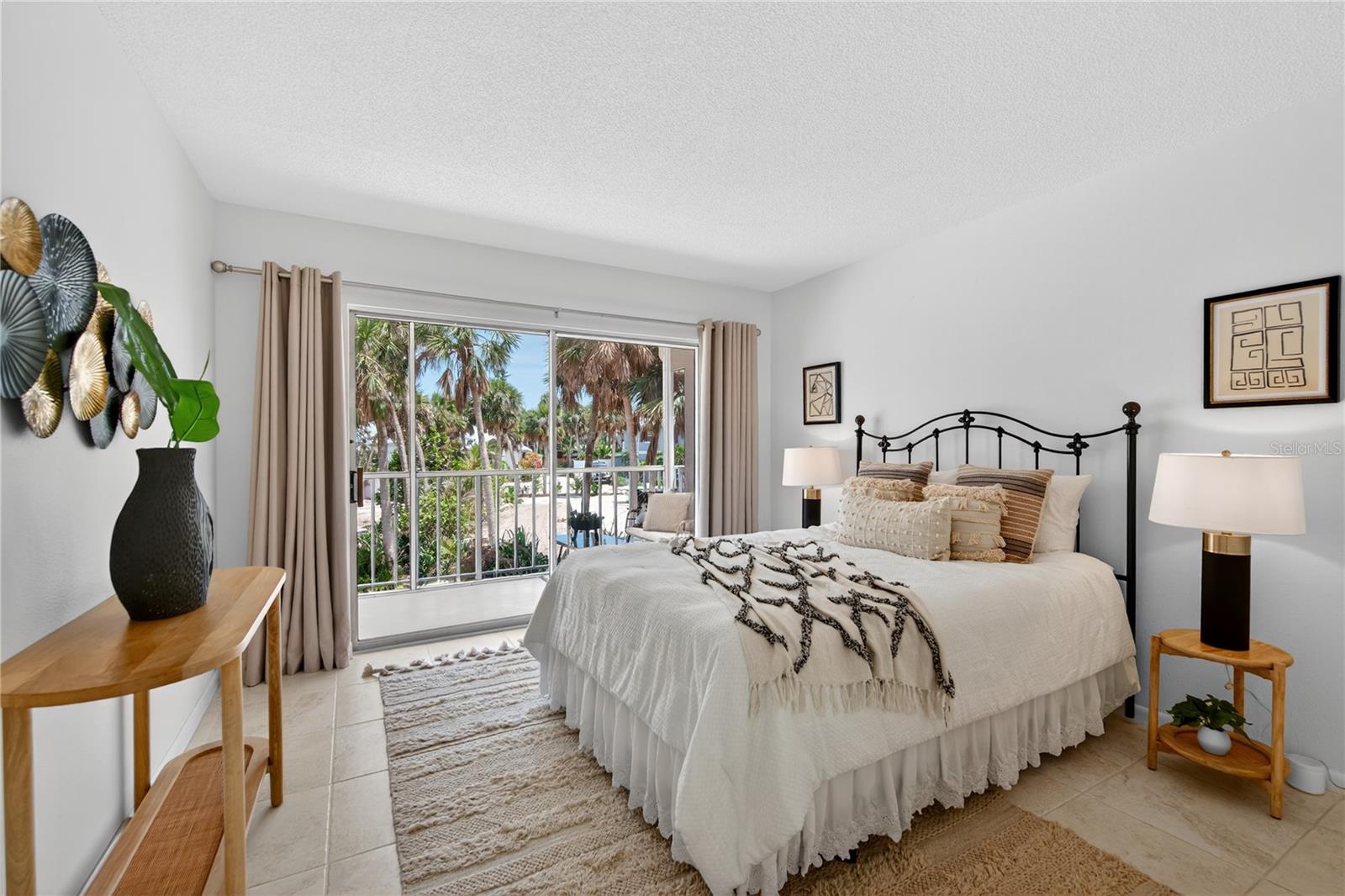 Image 10 of 27 For 5031 Beach Road 118