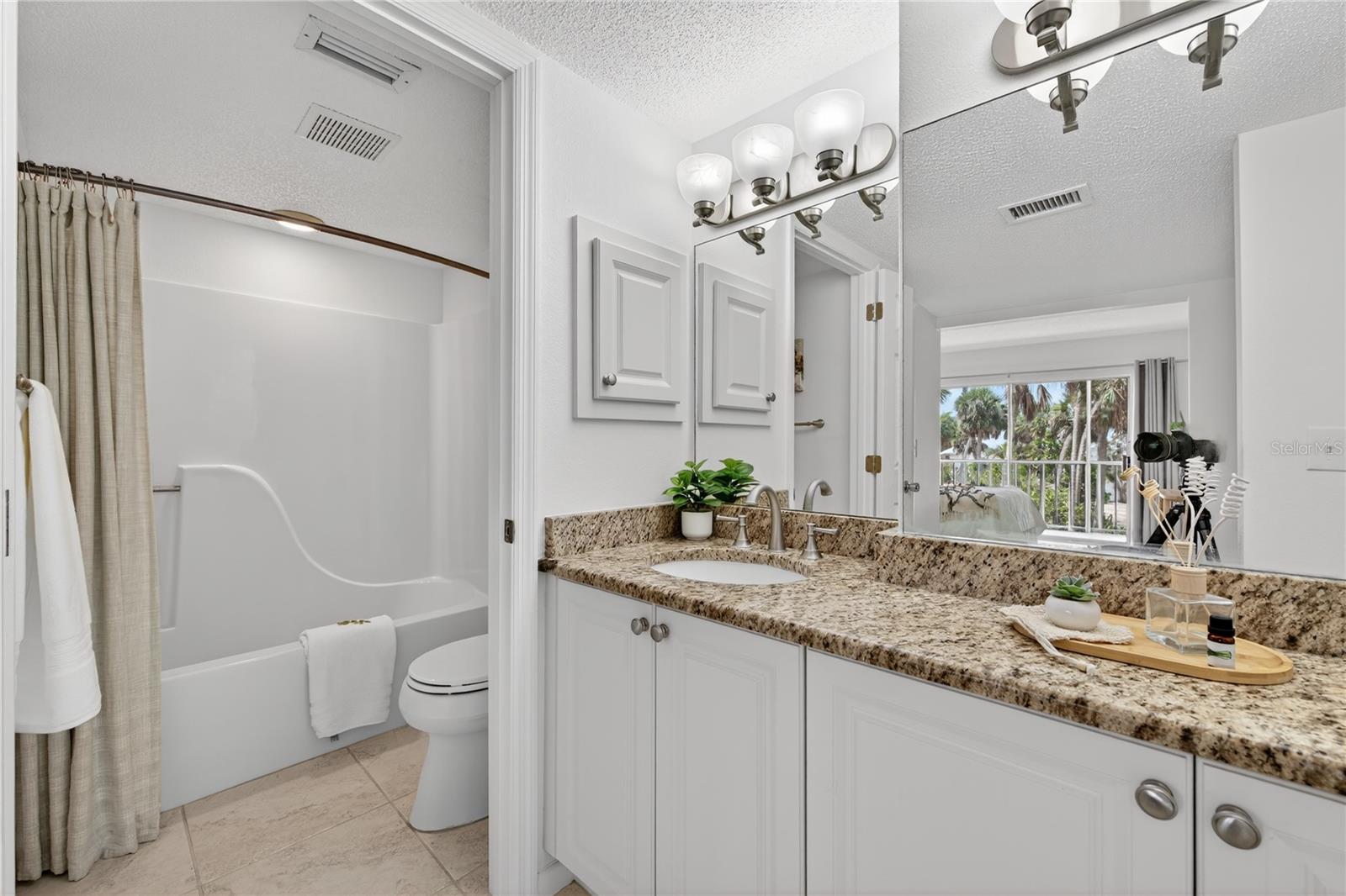 Image 13 of 27 For 5031 Beach Road 118