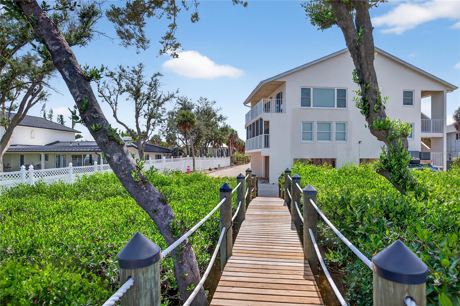 Image 20 of 27 For 5031 Beach Road 118