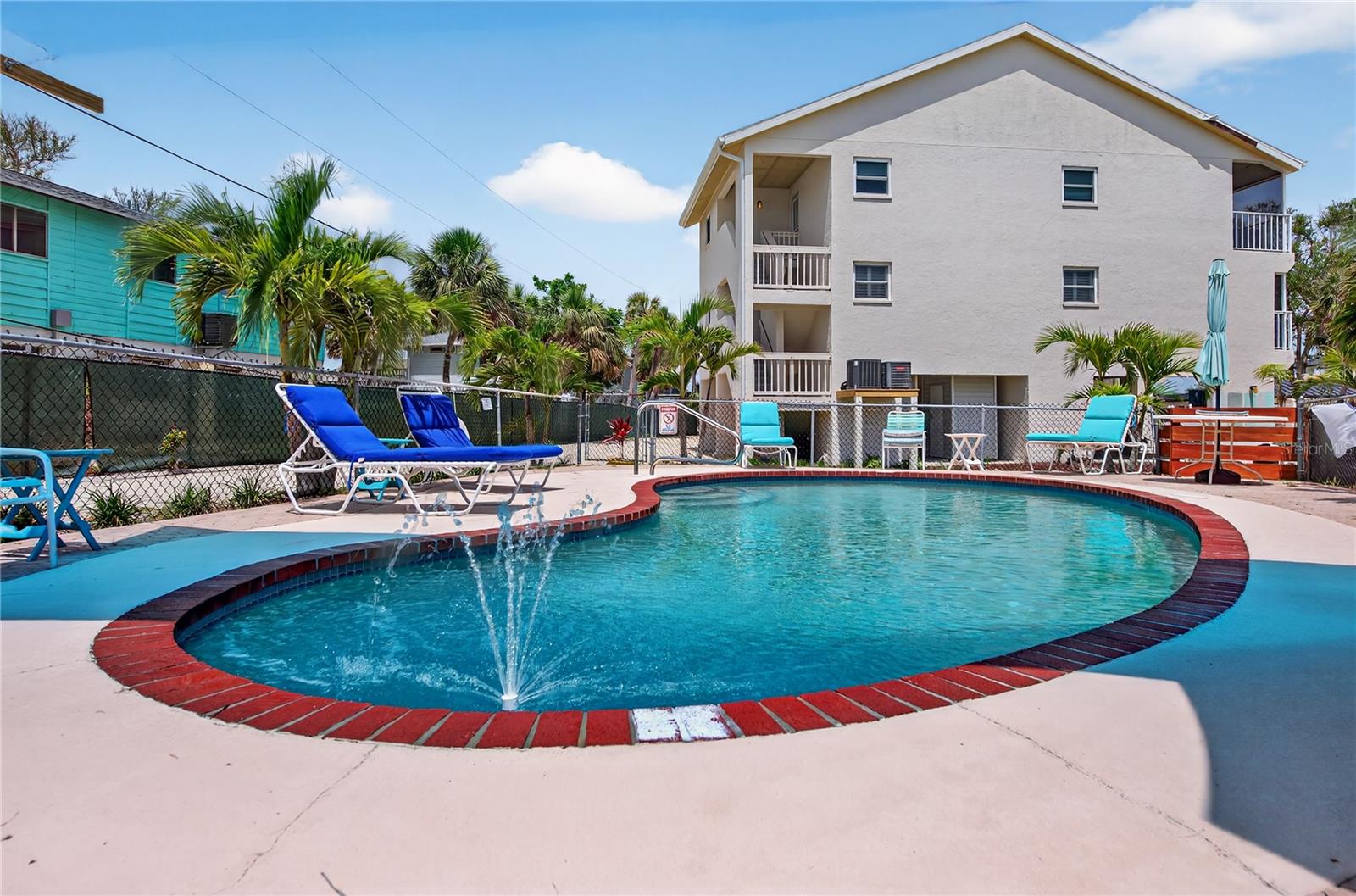 Image 21 of 27 For 5031 Beach Road 118