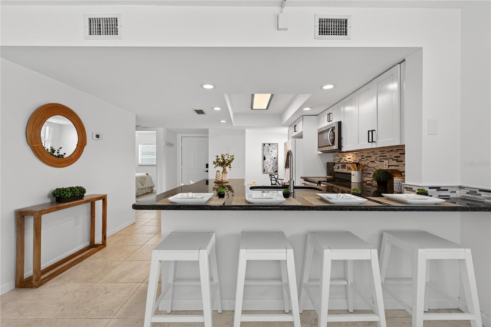 Image 5 of 27 For 5031 Beach Road 118