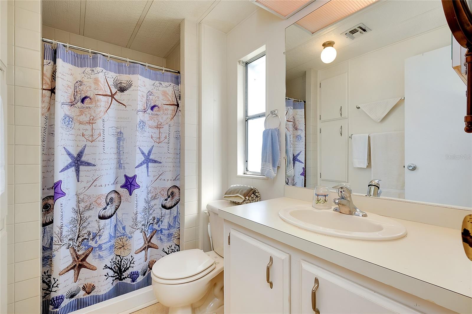 Image 17 of 37 For 881 Grado Drive