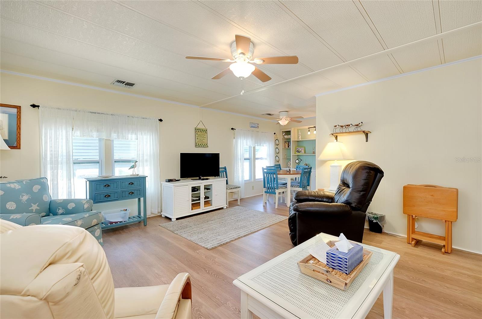 Image 2 of 37 For 881 Grado Drive