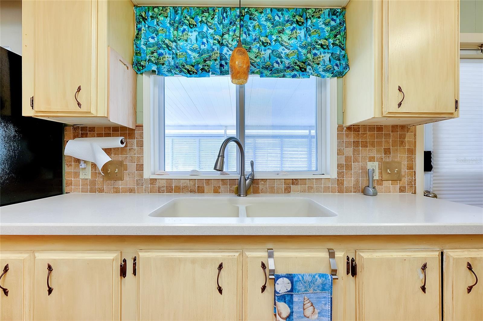 Image 6 of 37 For 881 Grado Drive