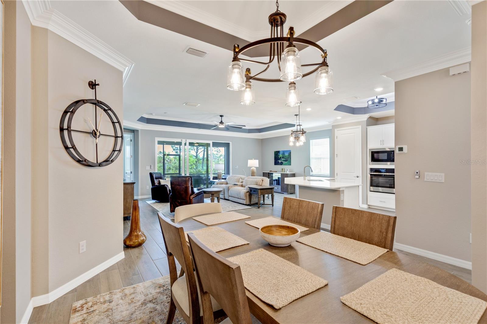 Image 6 of 92 For 12584 Wellen Golf Street