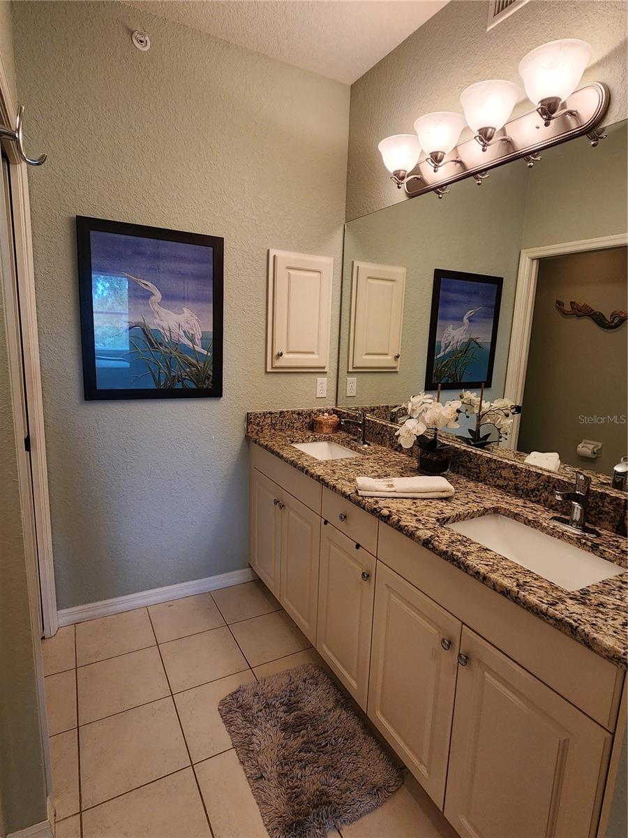 Image 33 of 61 For 4213 Vicenza Drive A2