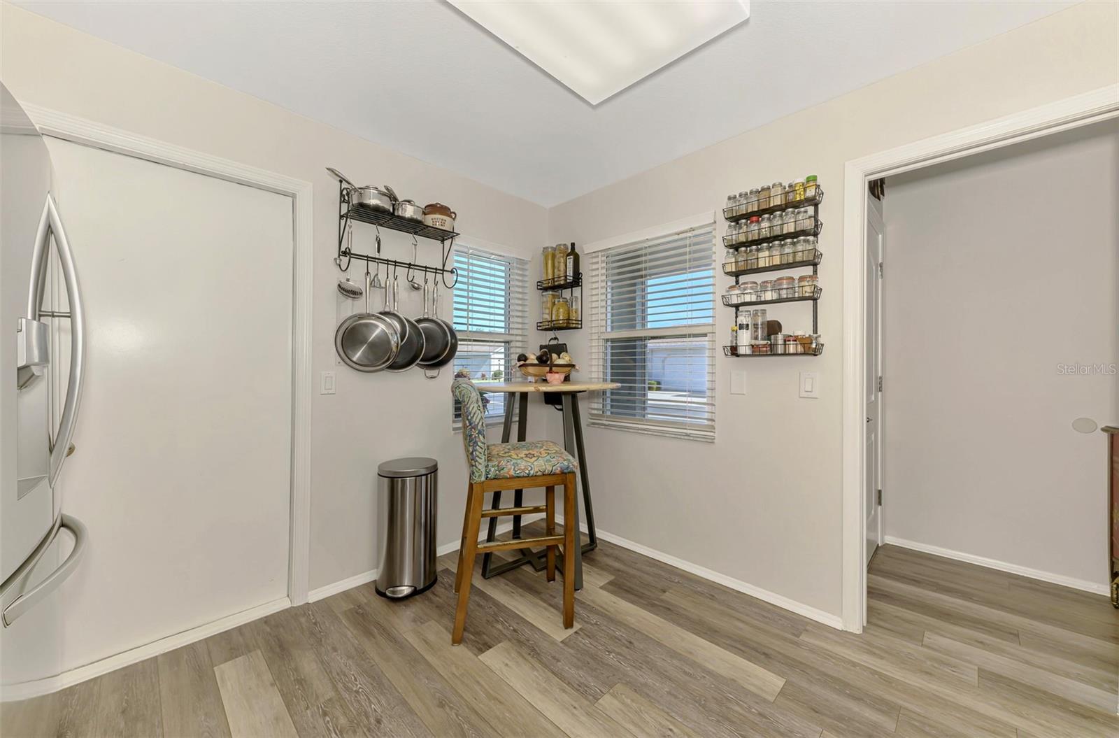 Image 19 of 78 For 710 Ironwood Drive 165