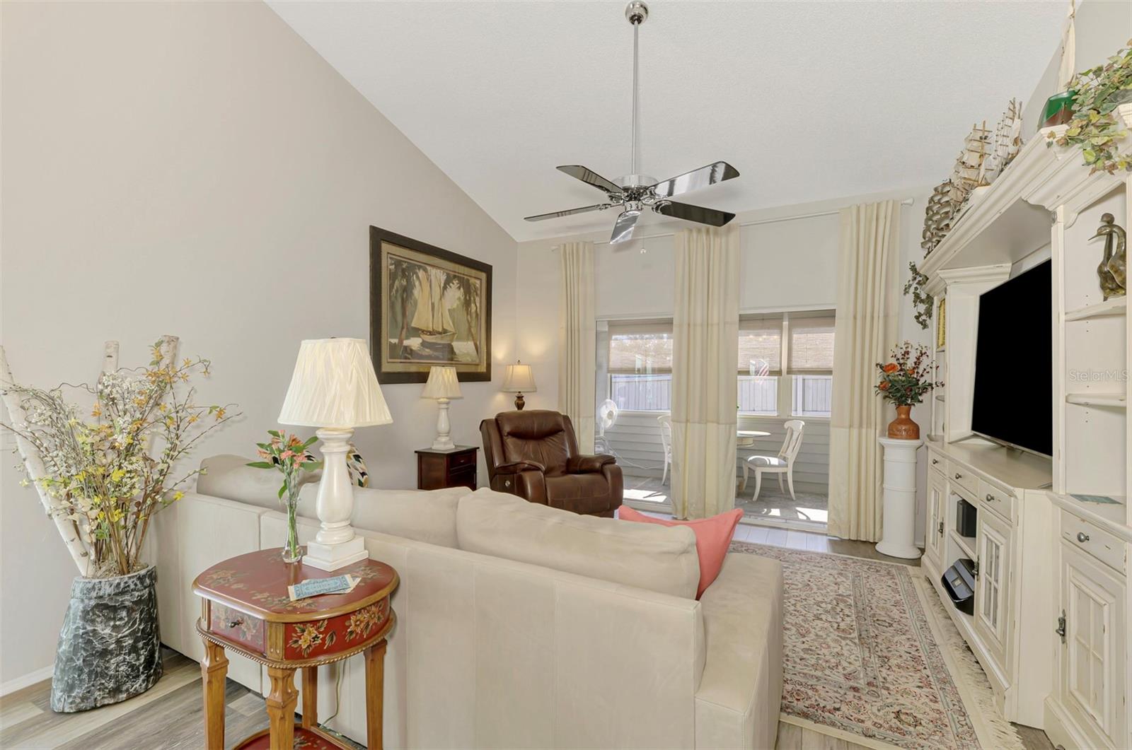 Image 26 of 78 For 710 Ironwood Drive 165