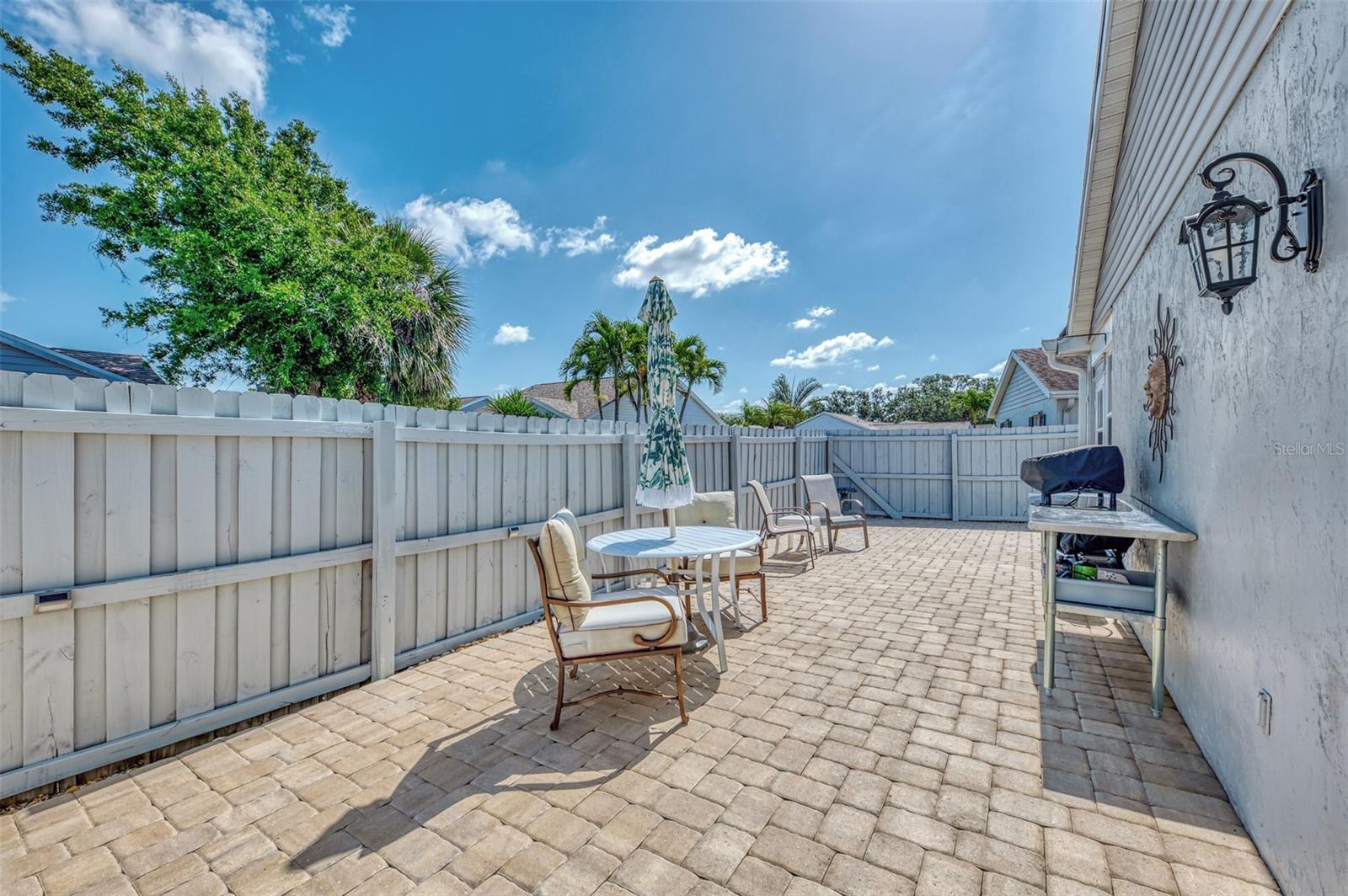 Image 43 of 78 For 710 Ironwood Drive 165