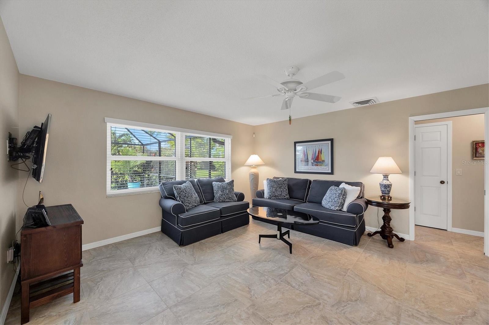 Image 11 of 38 For 316 Signorelli Drive