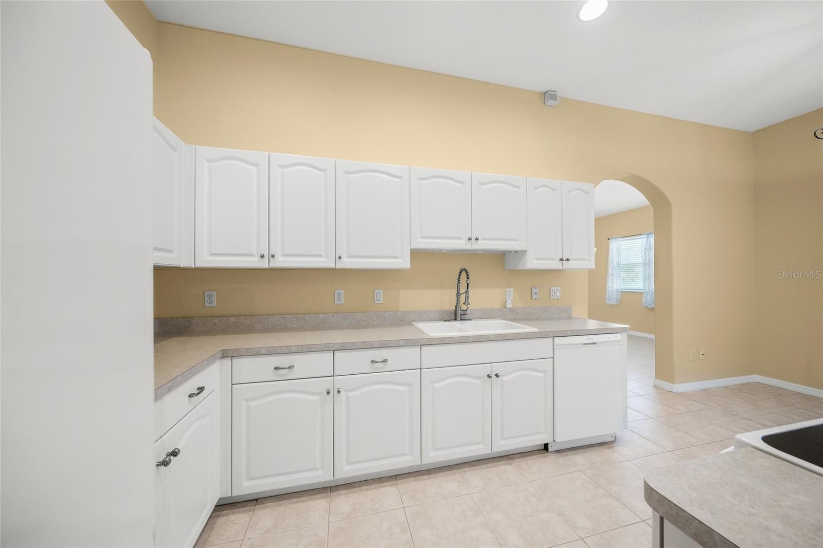 Image 11 of 43 For 4458 Corso Venetia Boulevard