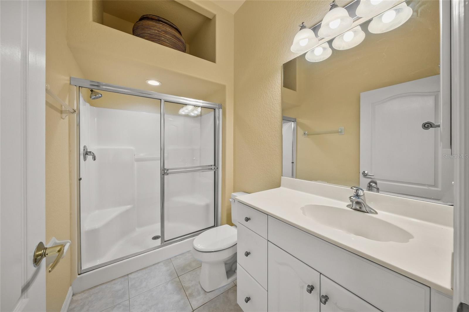 Image 18 of 43 For 4458 Corso Venetia Boulevard
