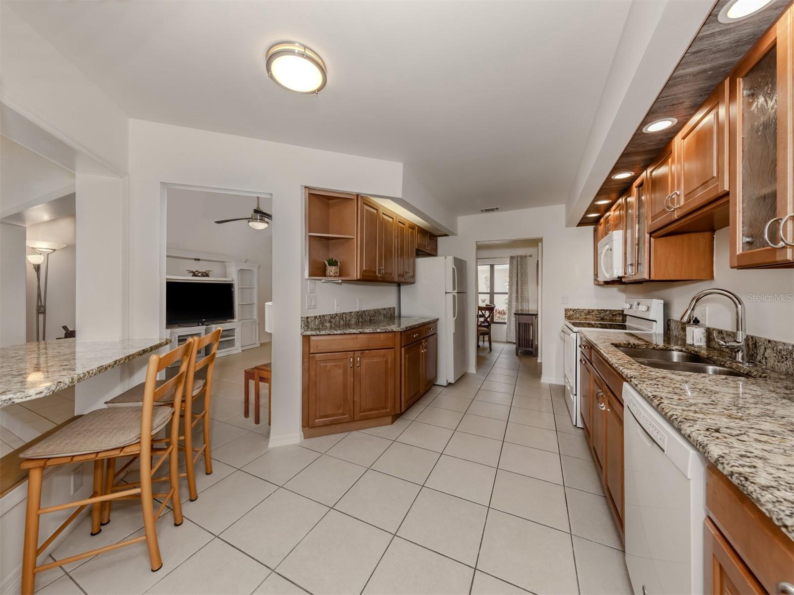 Image 21 of 100 For 268 Southampton Drive 309