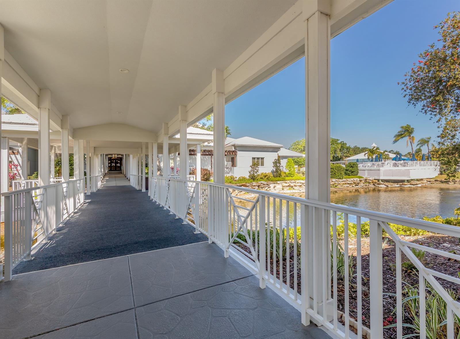 Image 47 of 100 For 268 Southampton Drive 309