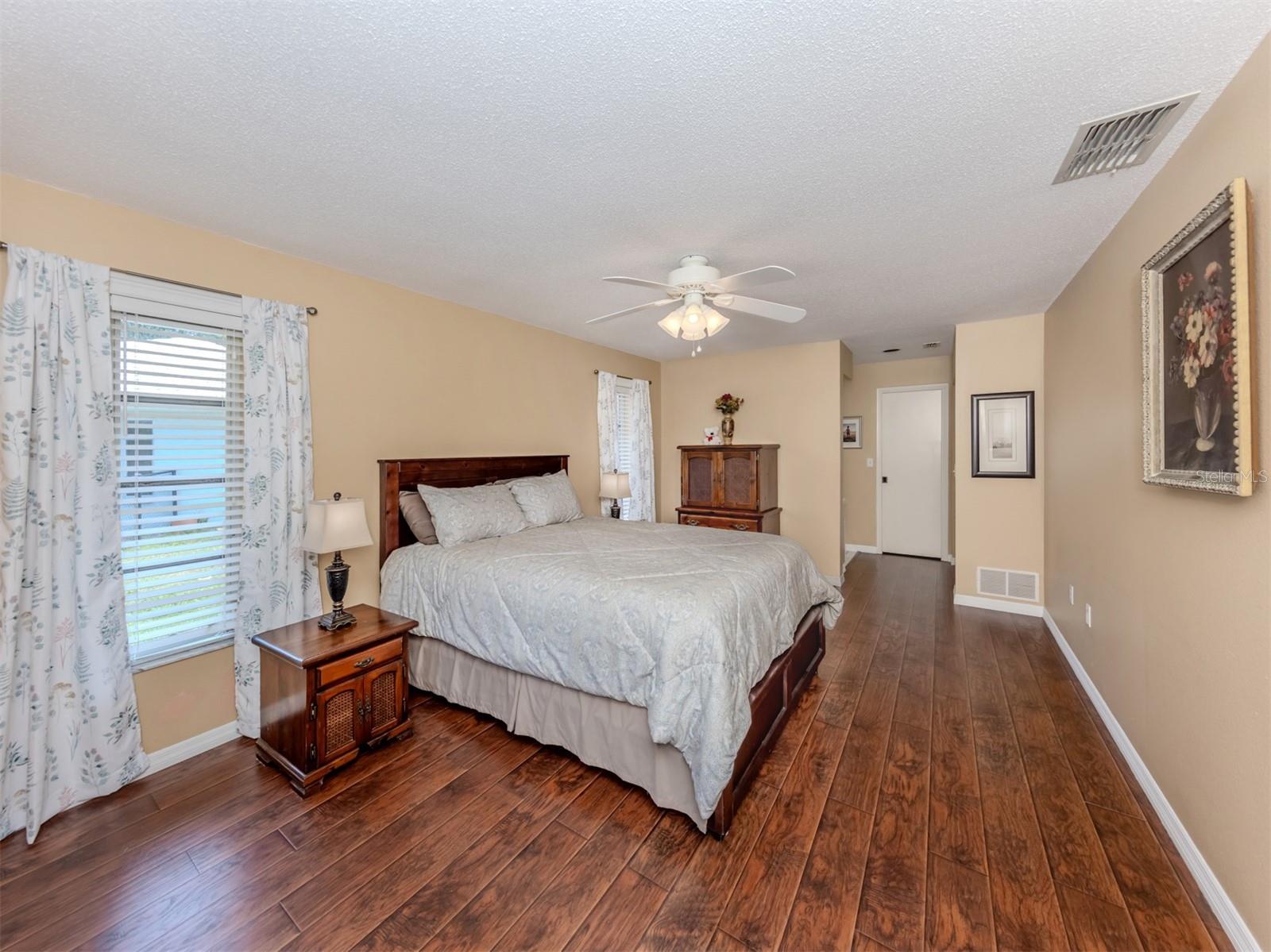 Image 16 of 29 For 455 Rubens Drive