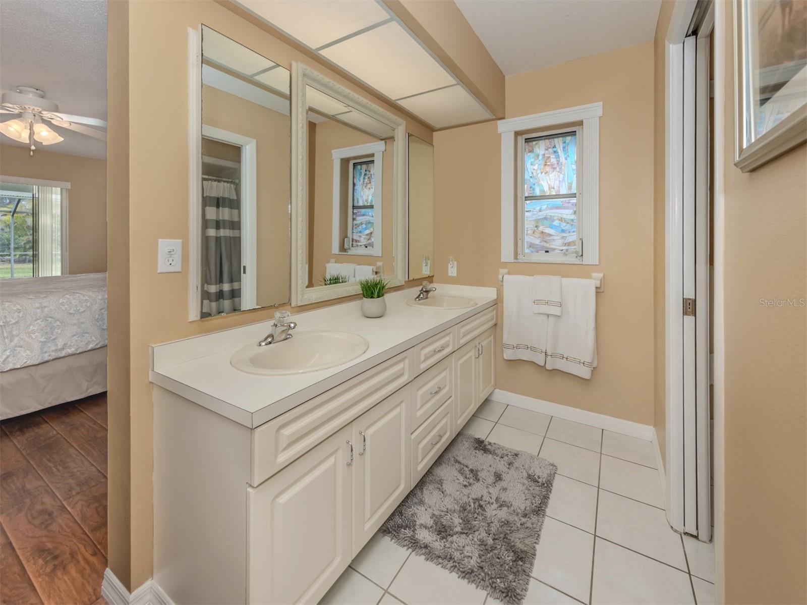Image 18 of 29 For 455 Rubens Drive