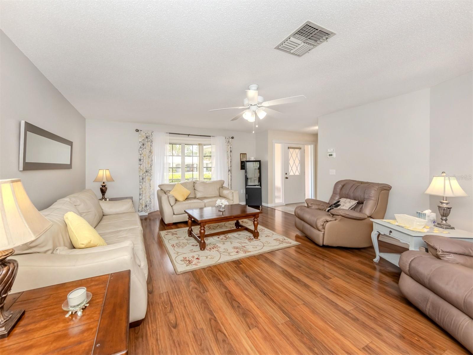 Image 5 of 29 For 455 Rubens Drive