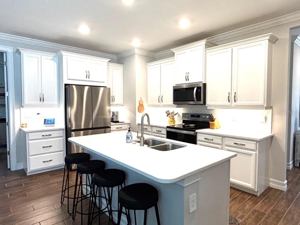 Image 3 of 40 For 236 Soliera Street