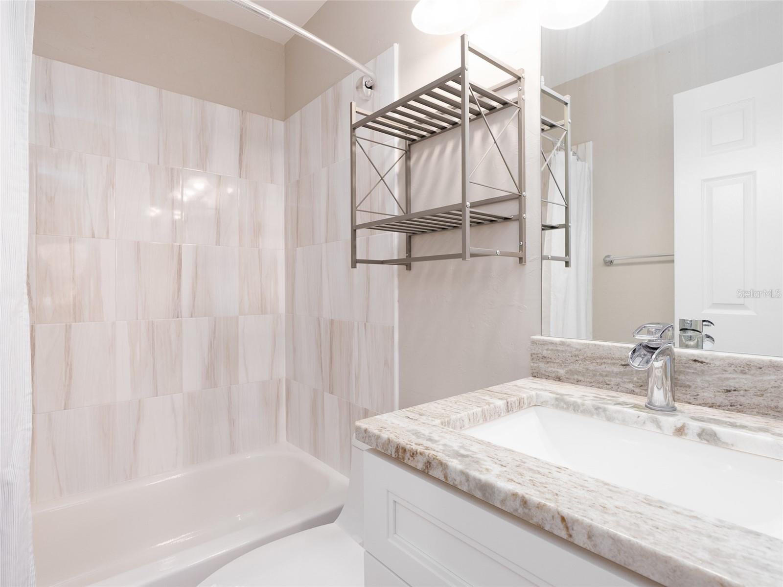 Image 15 of 20 For 3255 Beneva Road 102