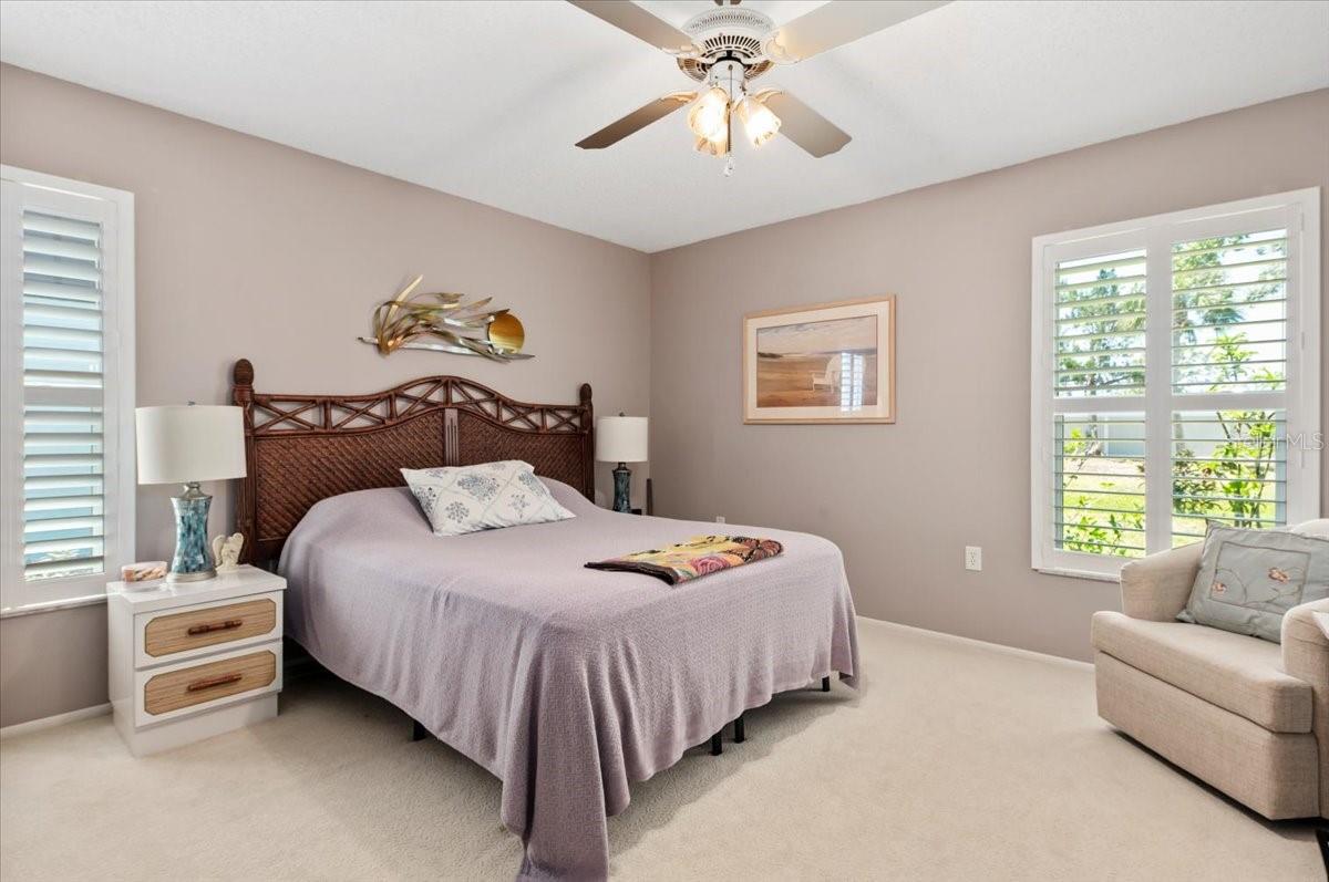 Image 16 of 32 For 657 Foxwood Boulevard
