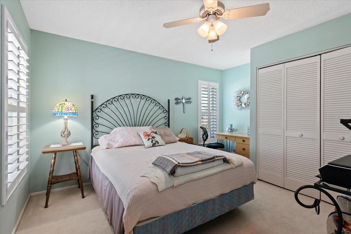Image 20 of 32 For 657 Foxwood Boulevard