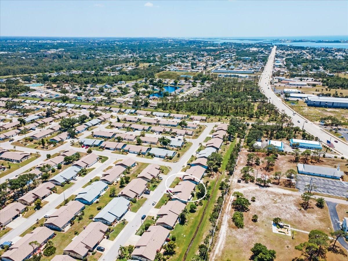 Image 31 of 32 For 657 Foxwood Boulevard