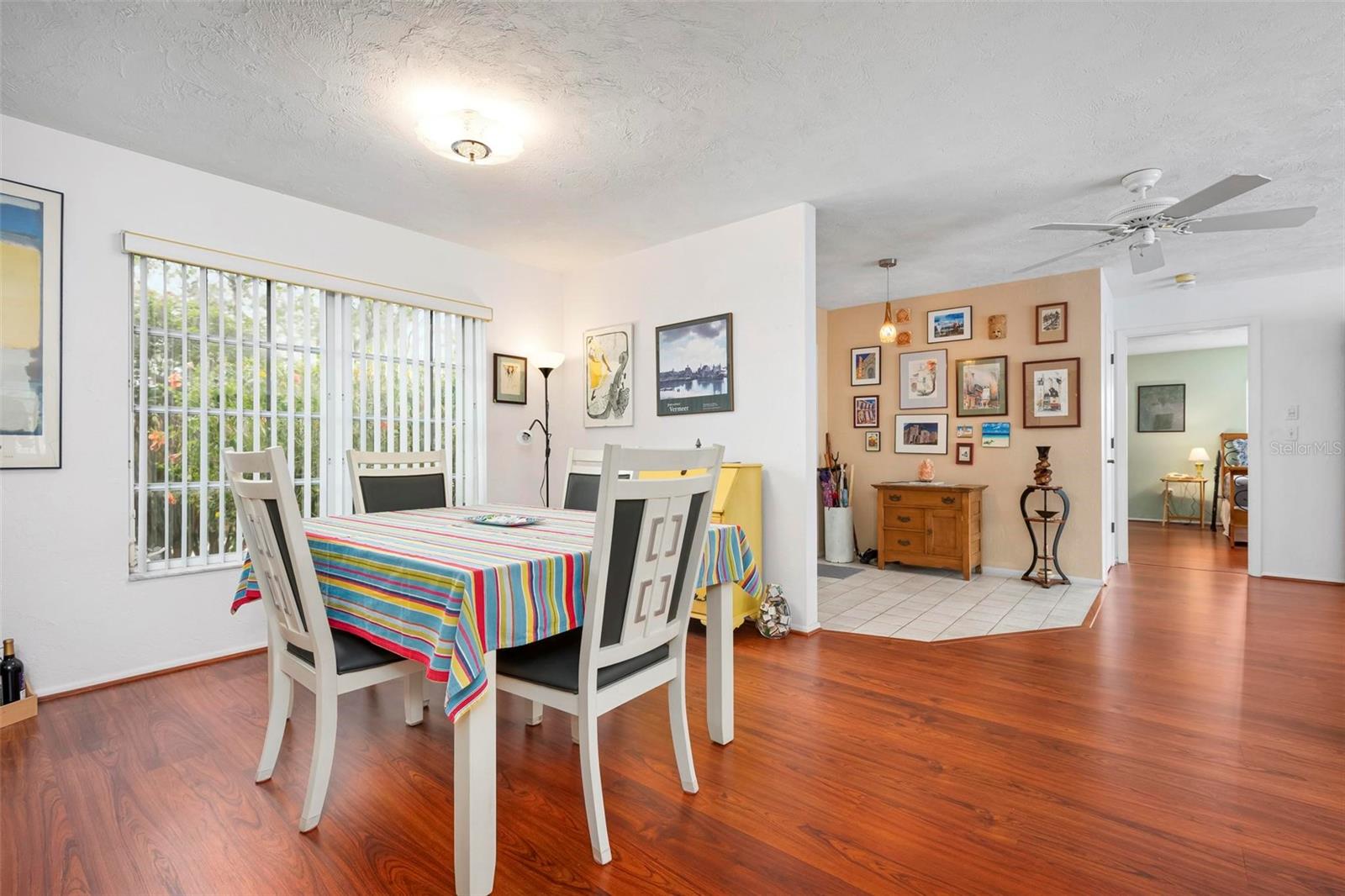 Image 15 of 87 For 1833 Raintree Lane