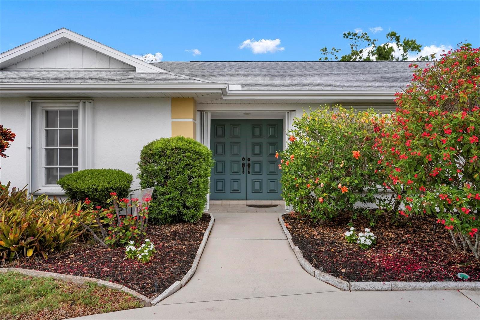 Image 4 of 87 For 1833 Raintree Lane