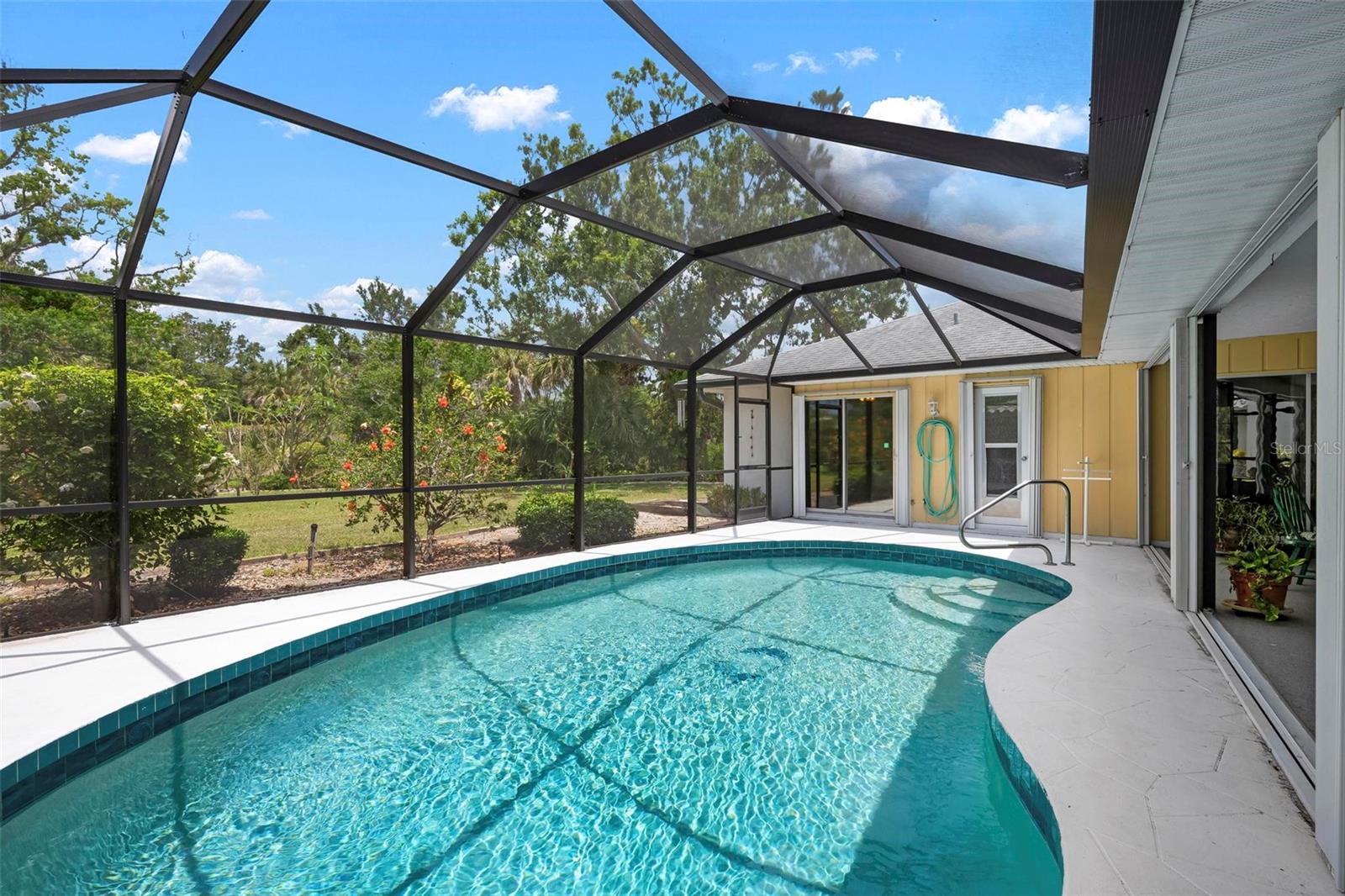 Image 48 of 87 For 1833 Raintree Lane