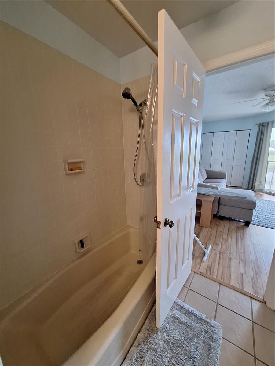 Image 12 of 27 For 427 Cerromar Lane 458