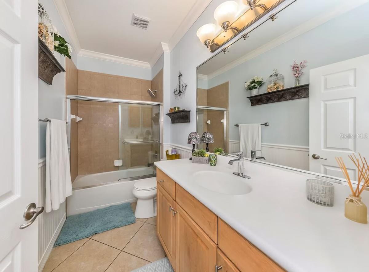 Image 17 of 47 For 11521 Dancing River Drive