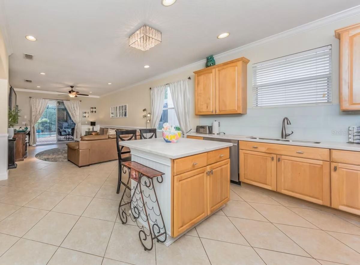 Image 9 of 47 For 11521 Dancing River Drive