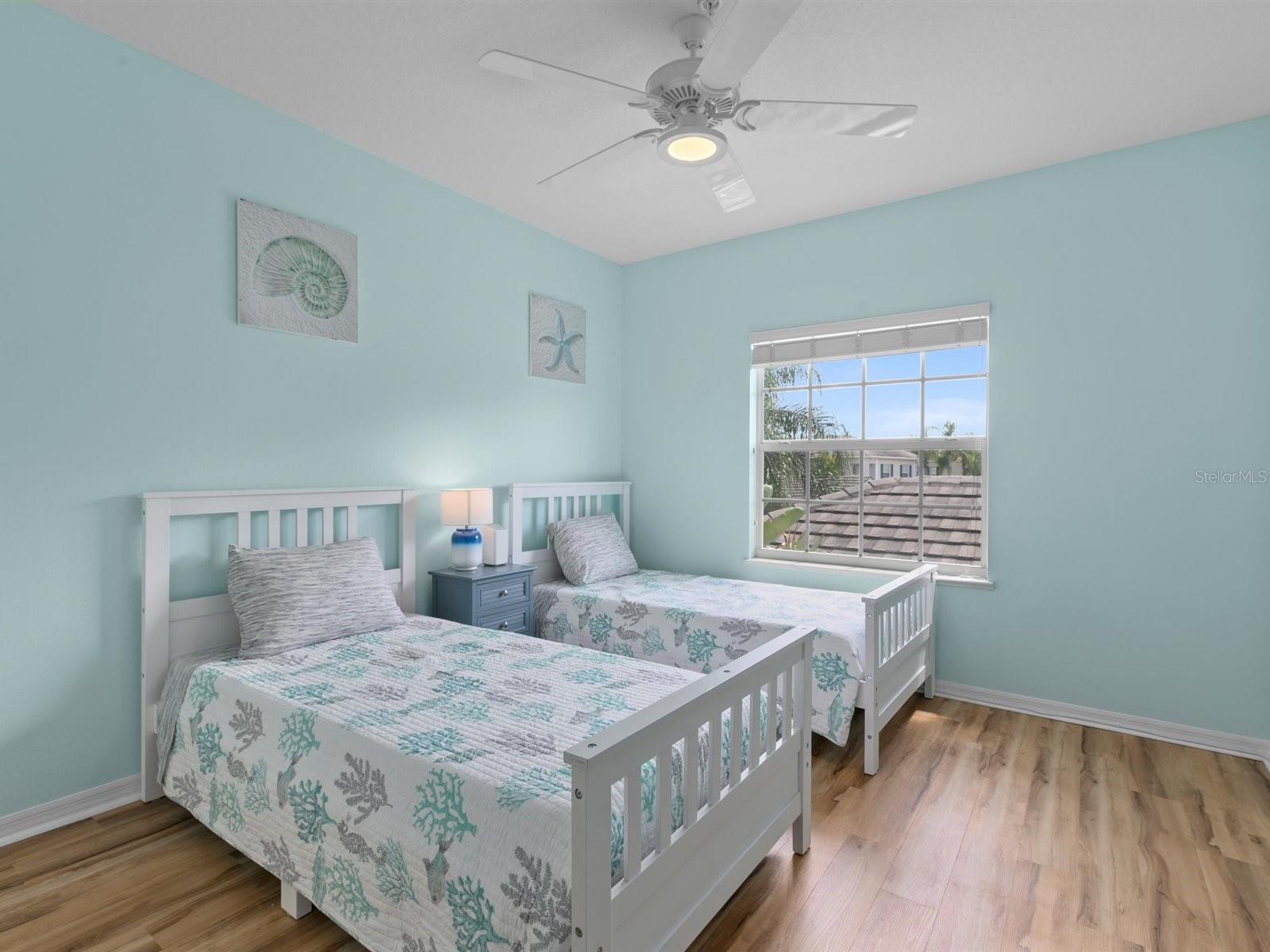 Image 22 of 36 For 904 Addington Court 204