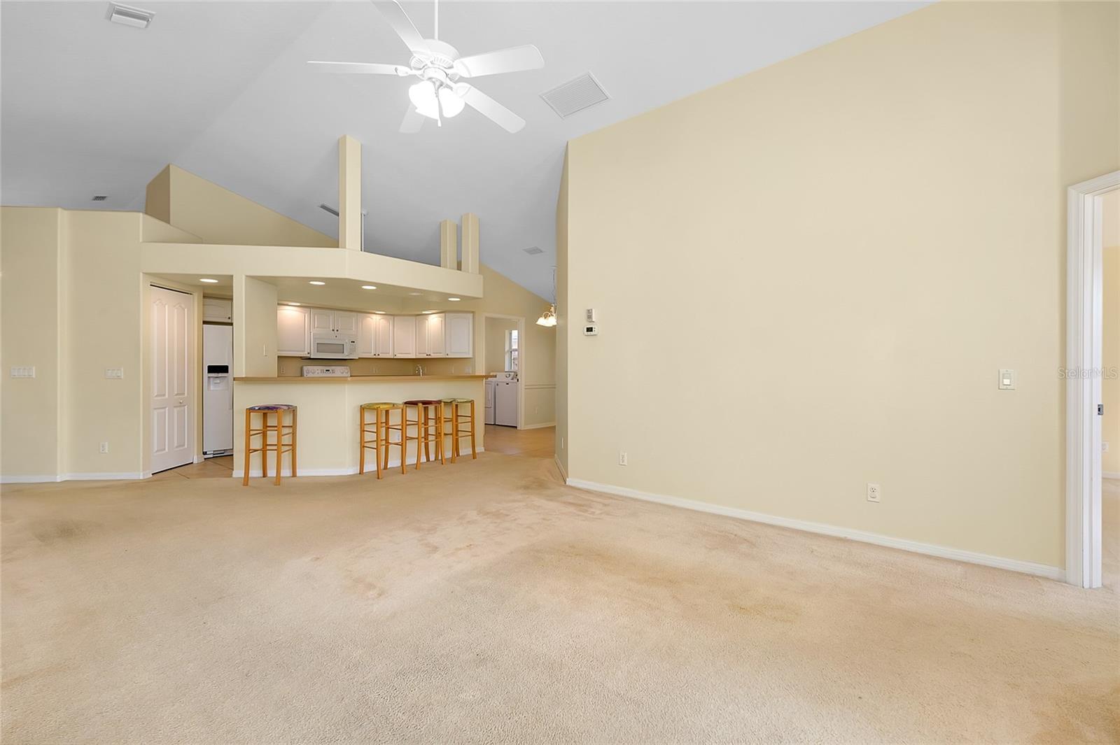 Image 15 of 95 For 429 Riviera Street