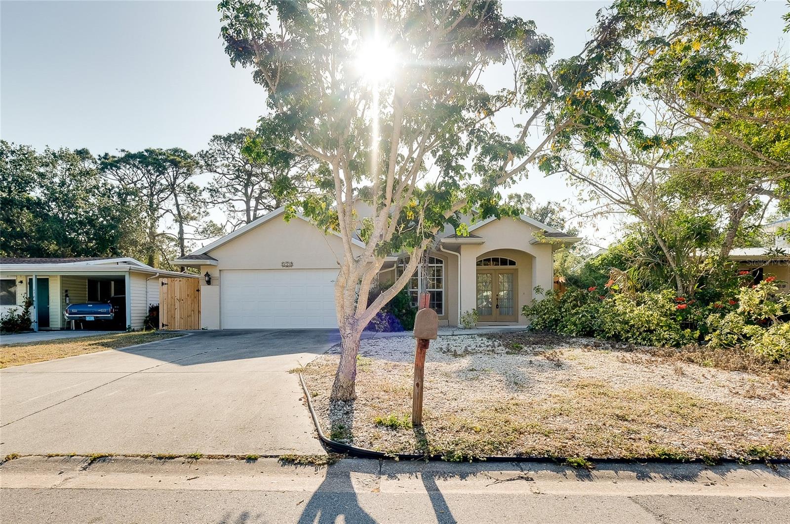 Image 70 of 95 For 429 Riviera Street