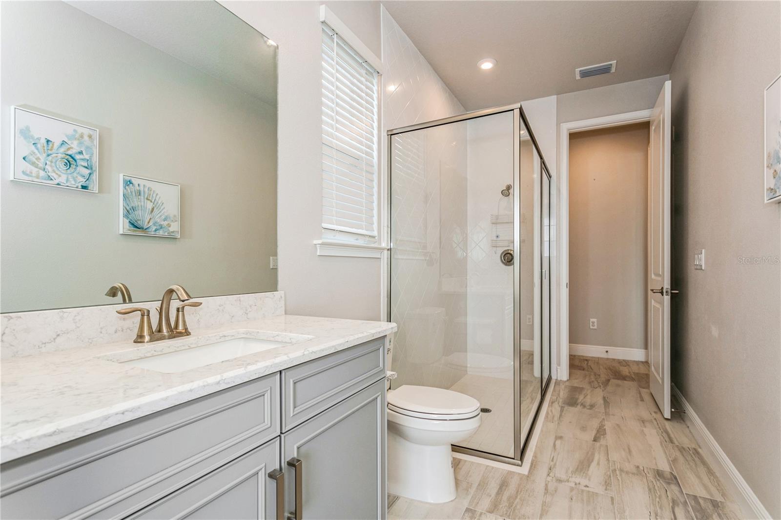 Image 14 of 82 For 20660 Ovid Lane