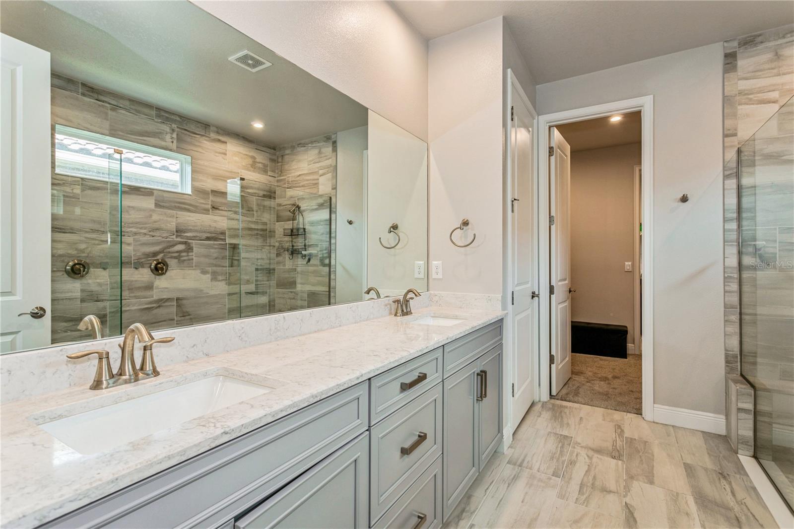 Image 17 of 82 For 20660 Ovid Lane